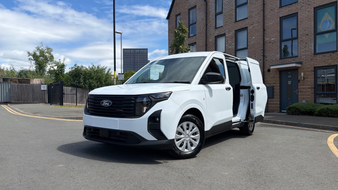 Ford Transit Courier Diesel 1.5 EcoBlue Trend Van - Image 33